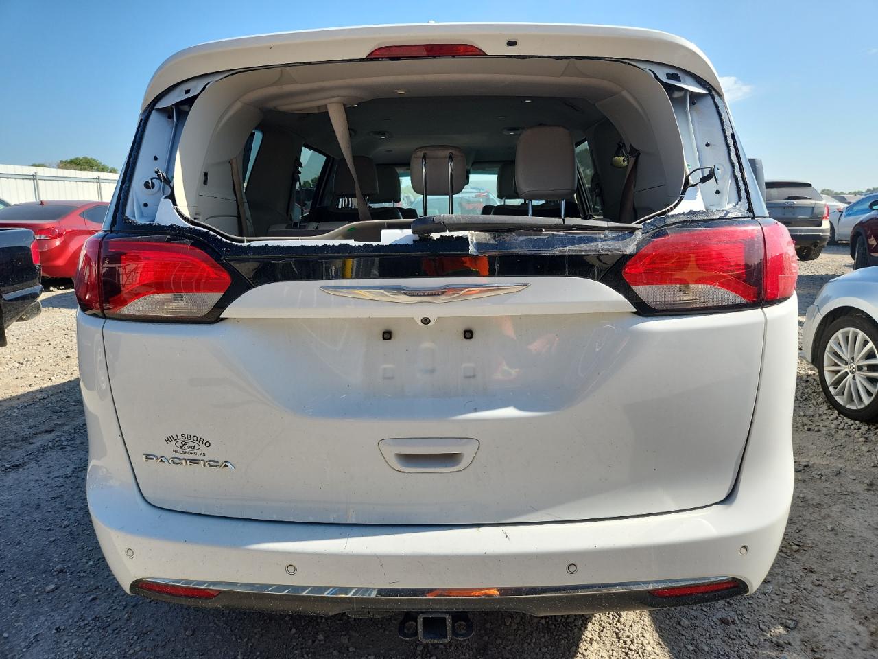 2017 Chrysler Pacifica Touring L Plus VIN: 2C4RC1EG6HR577417 Lot: 63998695