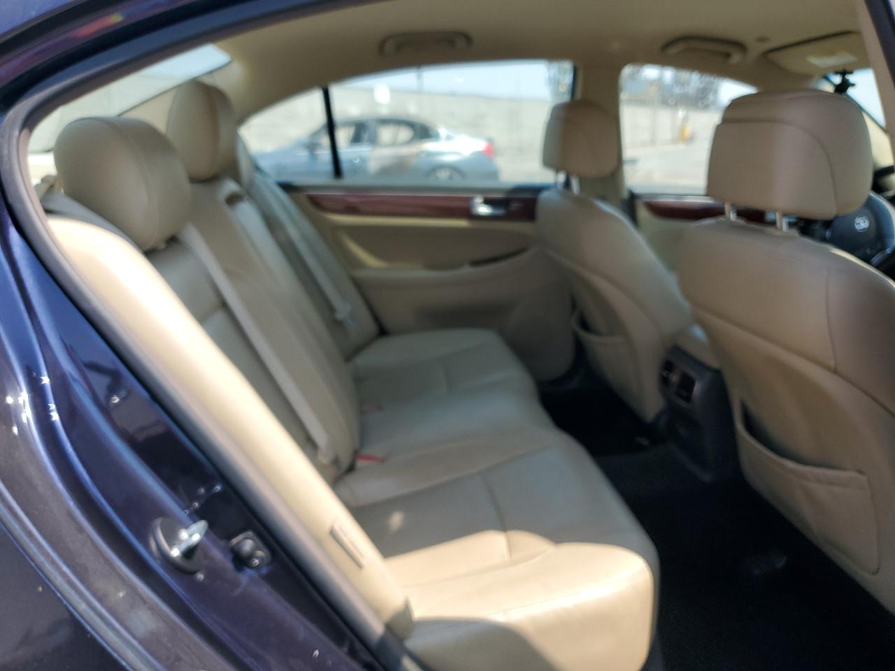 2013 Hyundai Genesis 3.8L VIN: KMHGC4DD6DU227195 Lot: 62694465