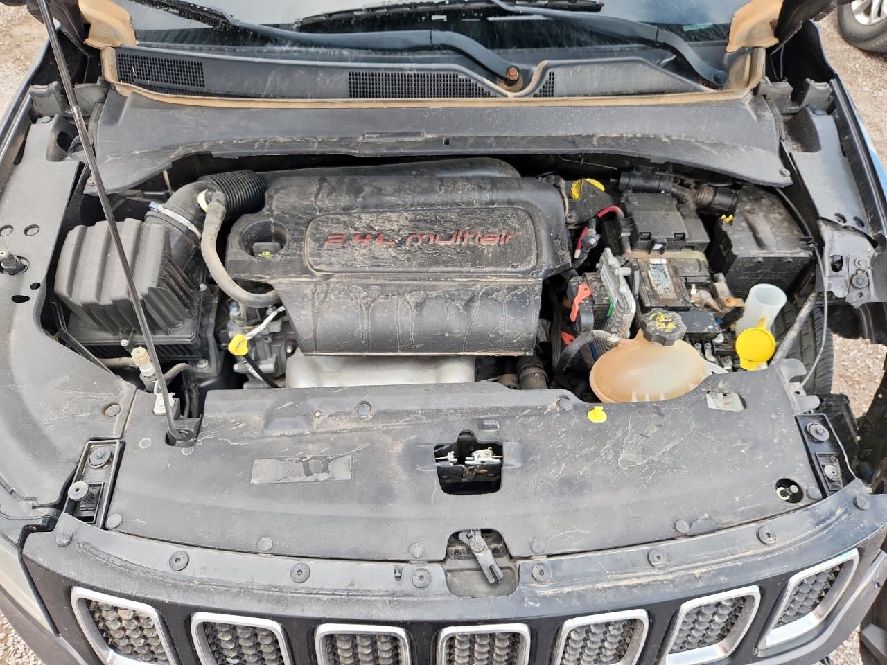 2018 Jeep Compass Latitude VIN: 3C4NJCBBXJT408559 Lot: 63116735