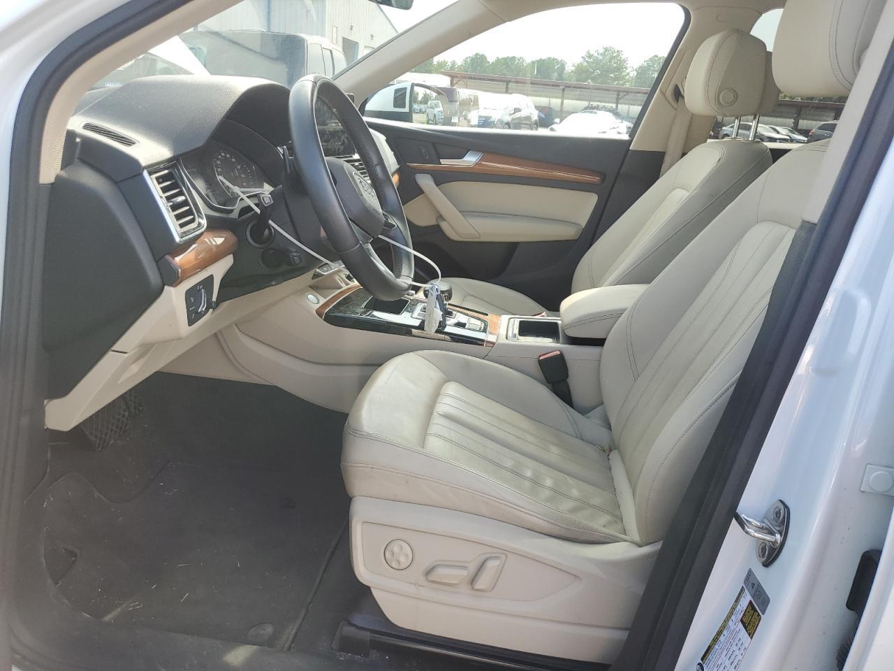 wa1aaafy0m203781 WA1AAAFY0M203781 2021 Audi Q5 Premium