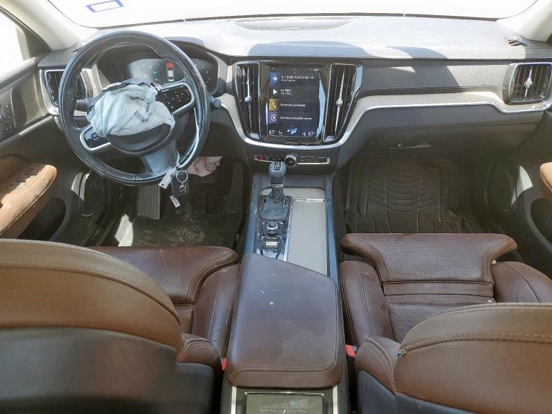  VOLVO S60 2020 Серебристый