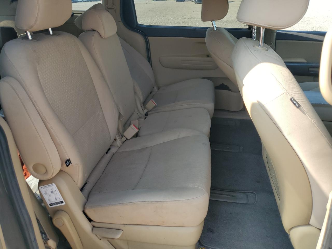 2016 Kia Sedona Lx VIN: KNDMB5C11G6093406 Lot: 64296475