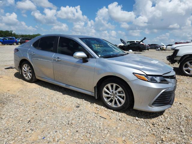  TOYOTA CAMRY 2022 Srebrny