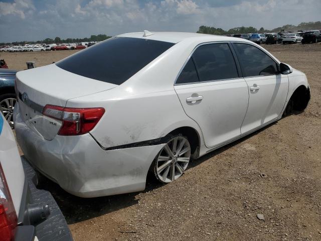  TOYOTA CAMRY 2014 Biały