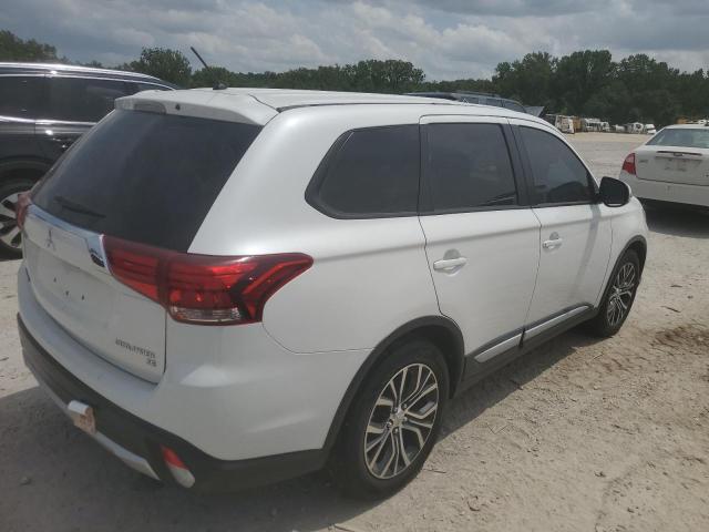 Parquets MITSUBISHI OUTLANDER 2016 White