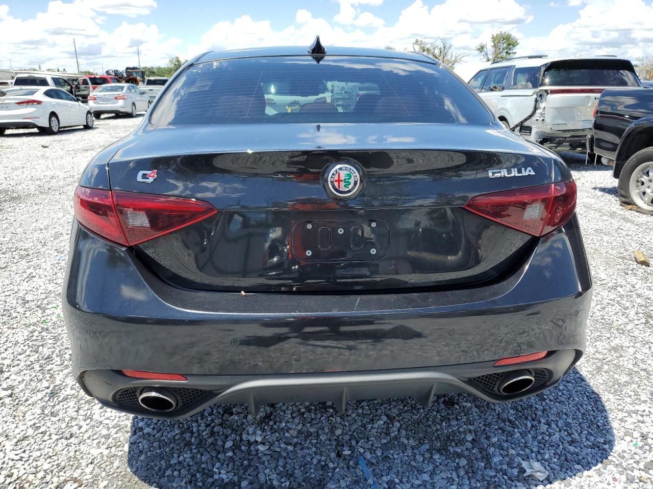 zarfaeen3j7588919 ZARFAEEN3J7588919 2018 Alfa Romeo Giulia Ti Q4