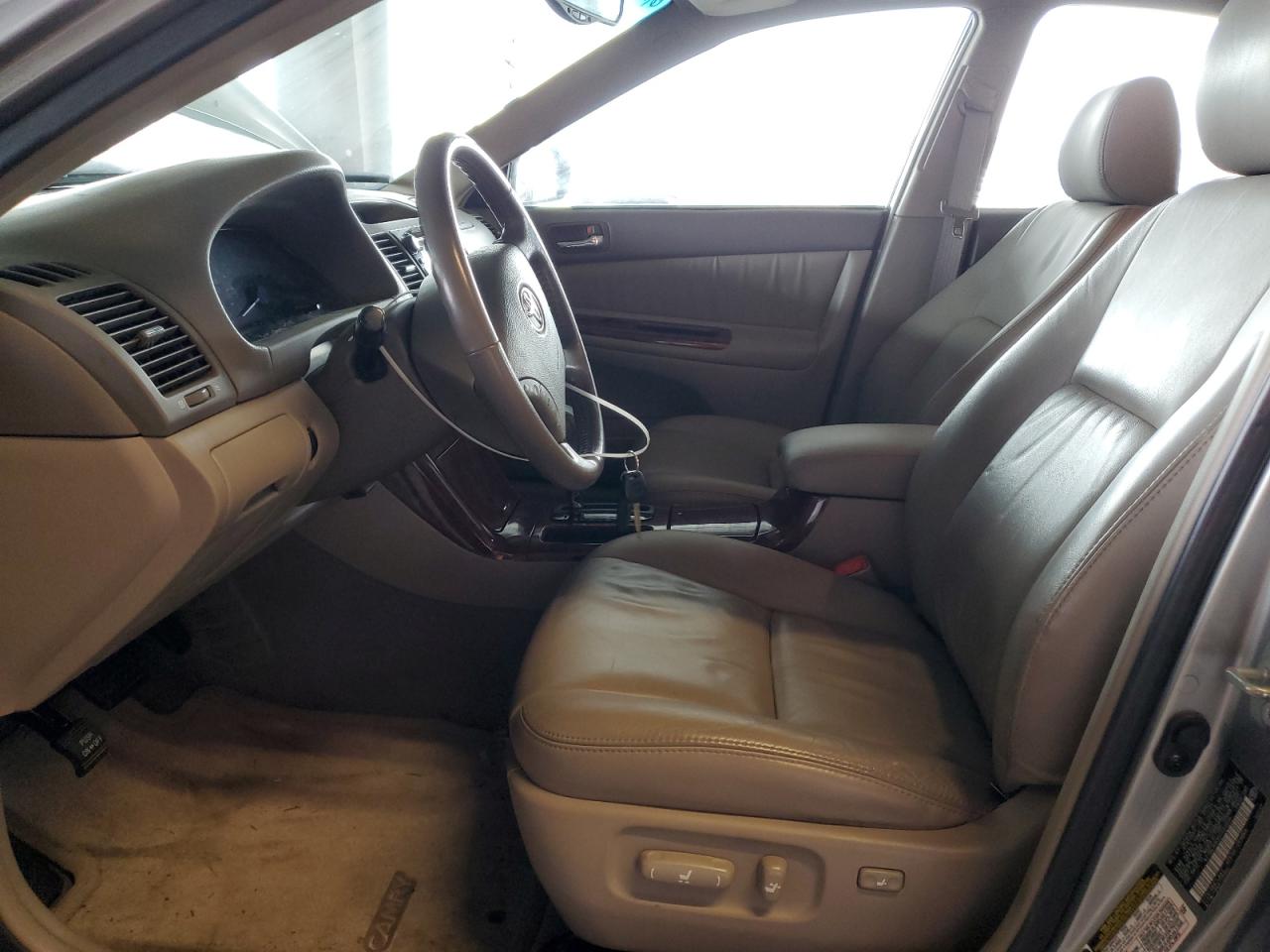 2005 Toyota Camry Le VIN: 4T1BE30K95U505995 Lot: 64505595