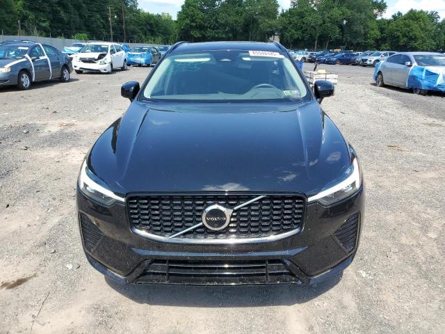  VOLVO XC60 PLUS 2023 Czarny