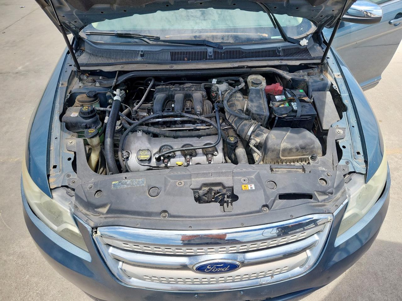 2010 Ford Taurus Limited VIN: 1FAHP2FW4AG116550 Lot: 63428535