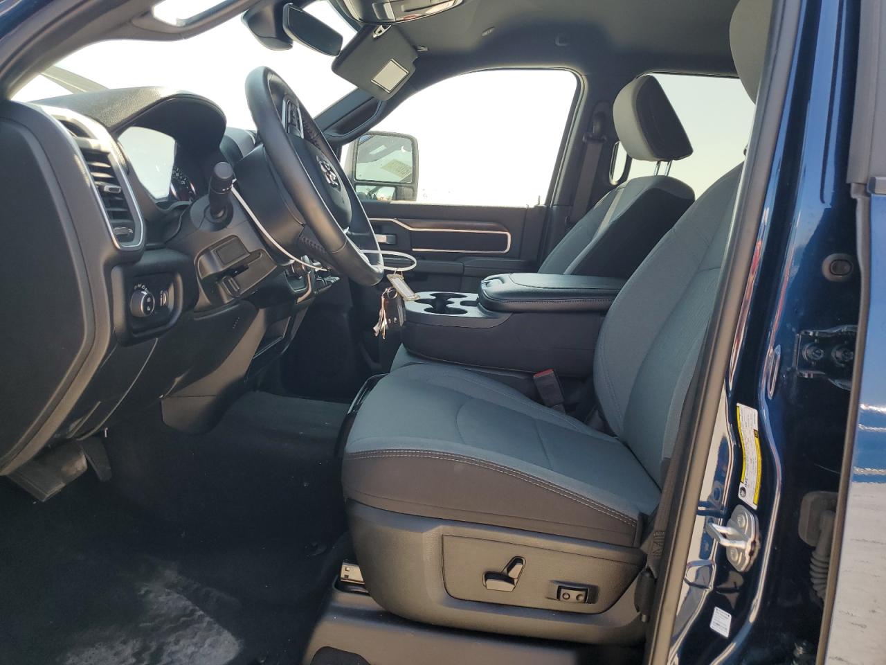 2024 Ram 2500 Big Horn VIN: 3C6UR5DJXRG323057 Lot: 63738315