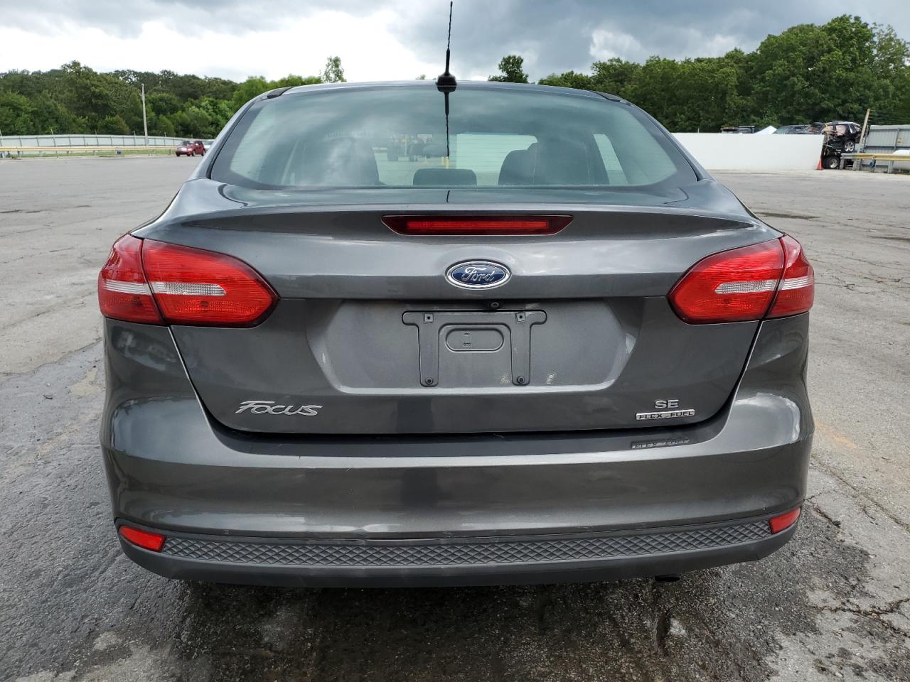 2016 Ford Focus Se VIN: 1FADP3F25GL365778 Lot: 64680635