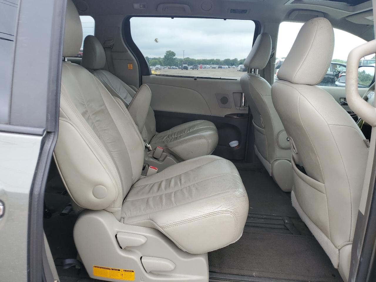 2012 Toyota Sienna Xle VIN: 5TDYK3DC3CS216199 Lot: 62774935
