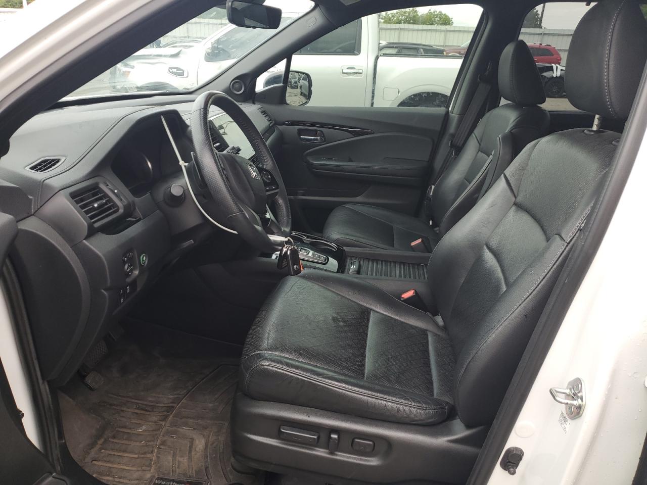 2020 Honda Passport Touring VIN: 5FNYF7H93LB002621 Lot: 64242965