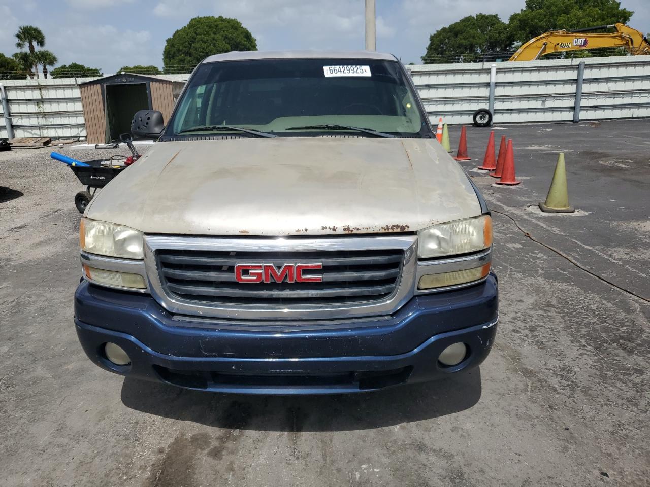 2gtec13t551133373 2GTEC13T551133373 2005 GMC New Sierra C1500