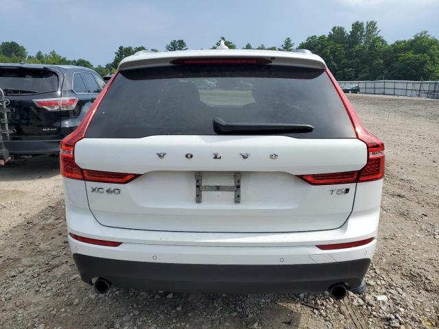  VOLVO XC60 2018 White