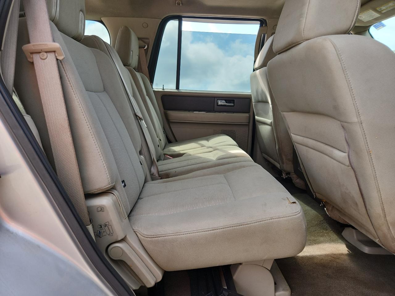 2007 Ford Expedition Xlt VIN: 1FMFU16527LA75536 Lot: 64392295