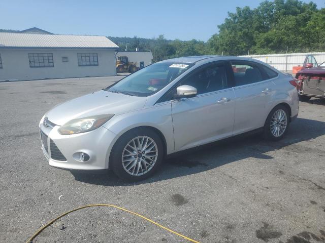 Sedans FORD FOCUS 2013 Silver