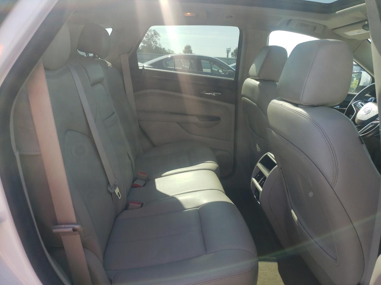 2014 Cadillac Srx Luxury Collection VIN: 3GYFNBE32ES574877 Lot: 65262415