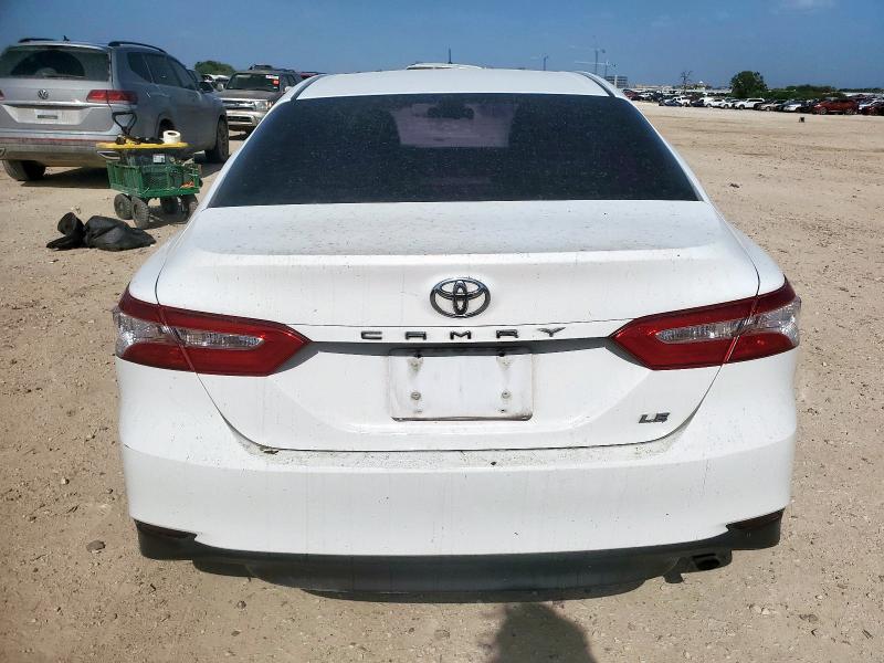  TOYOTA CAMRY 2018 Biały