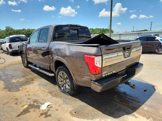  NISSAN TITAN 2017 Brązowy