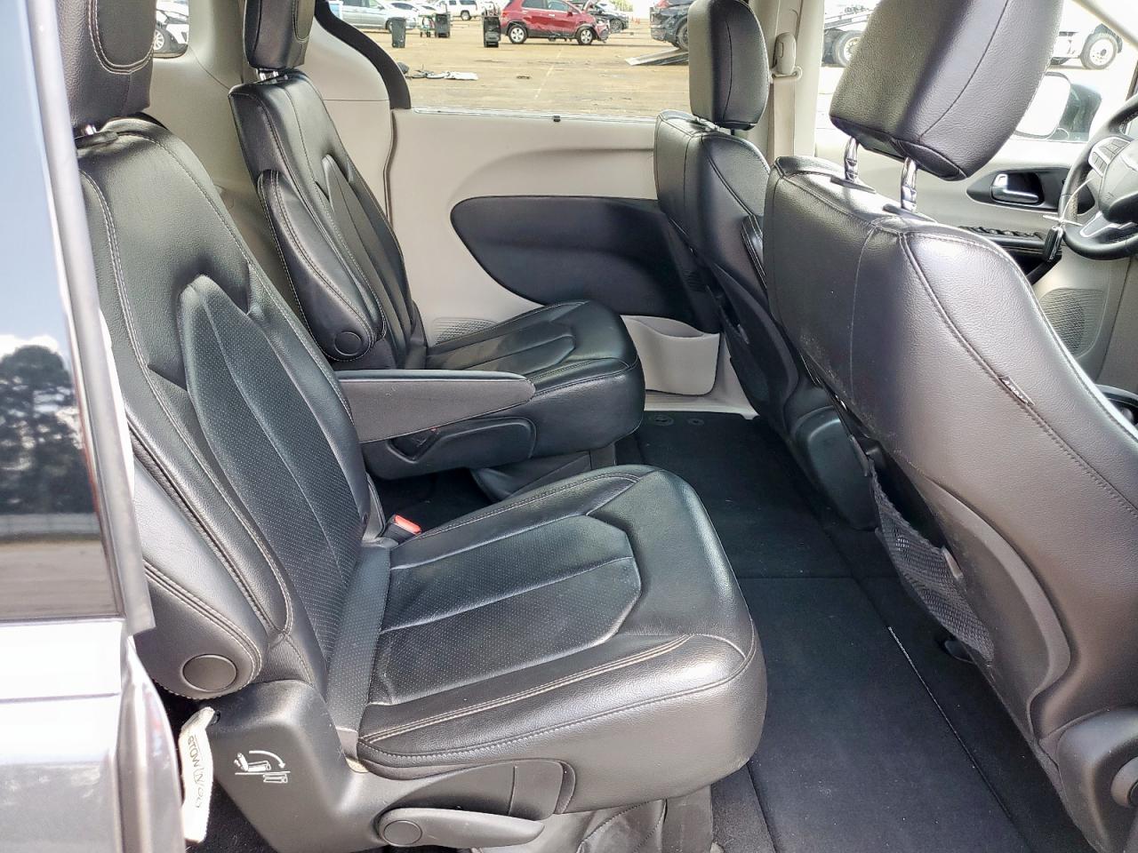 2022 Chrysler Pacifica Touring L VIN: 2C4RC1BG9NR178792 Lot: 64799495