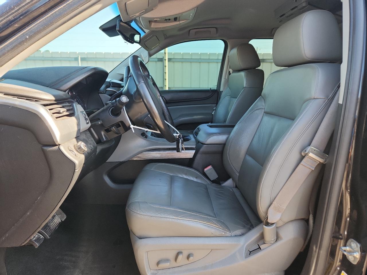 2015 Chevrolet Suburban C1500 Lt VIN: 1GNSCJKC5FR565255 Lot: 61907855