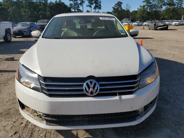 Седаны VOLKSWAGEN PASSAT 2014 Белы