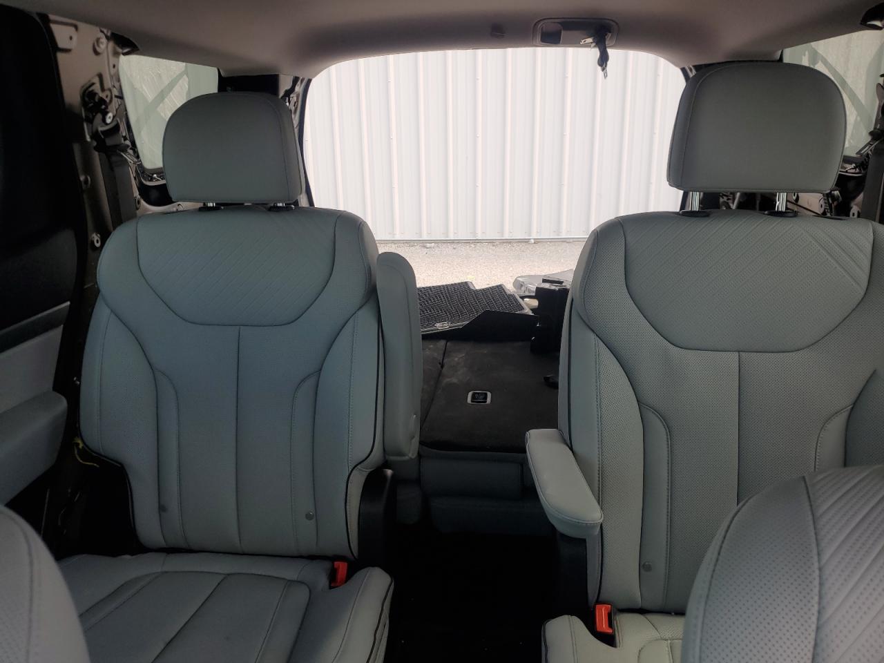 2025 Hyundai Palisade Sel VIN: KM8R24GE8SU913168 Lot: 63843375