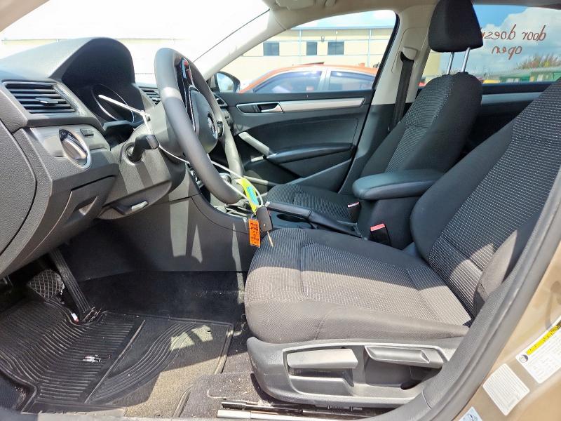  VOLKSWAGEN PASSAT 2016 Złoty