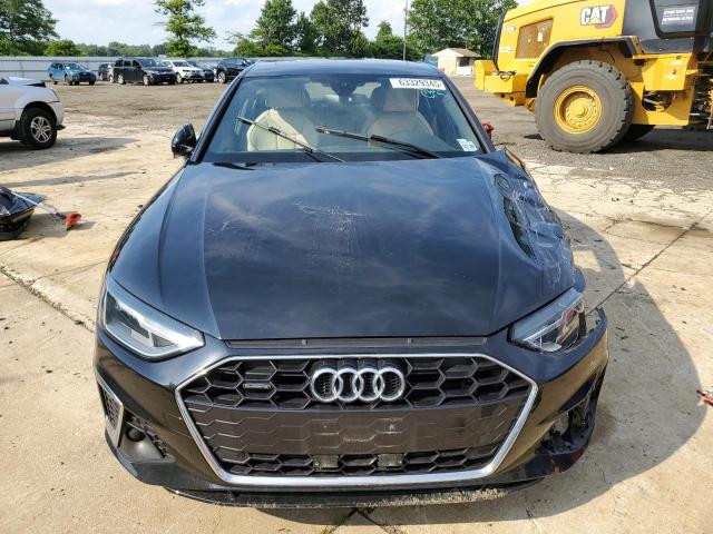  AUDI A4 2022 Чорний