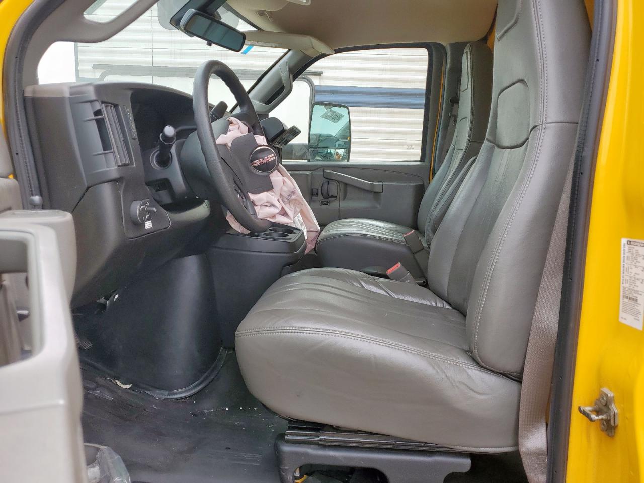 2022 GMC Savana Cutaway G3500 VIN: 7GZ37TC7XNN005013 Lot: 65619535