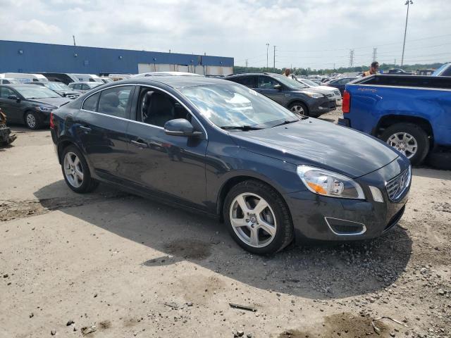 Sedans VOLVO S60 2013 Szary