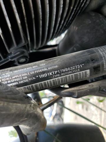  HARLEY-DAVIDSON FL 2022 Чорний