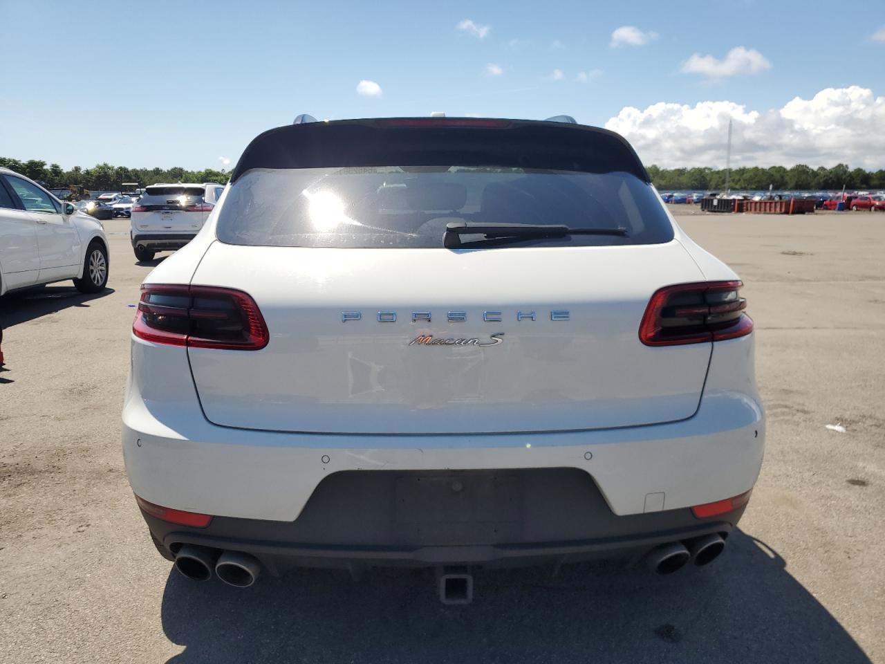 2015 Porsche Macan S VIN: WP1AB2A50FLB62639 Lot: 64525615