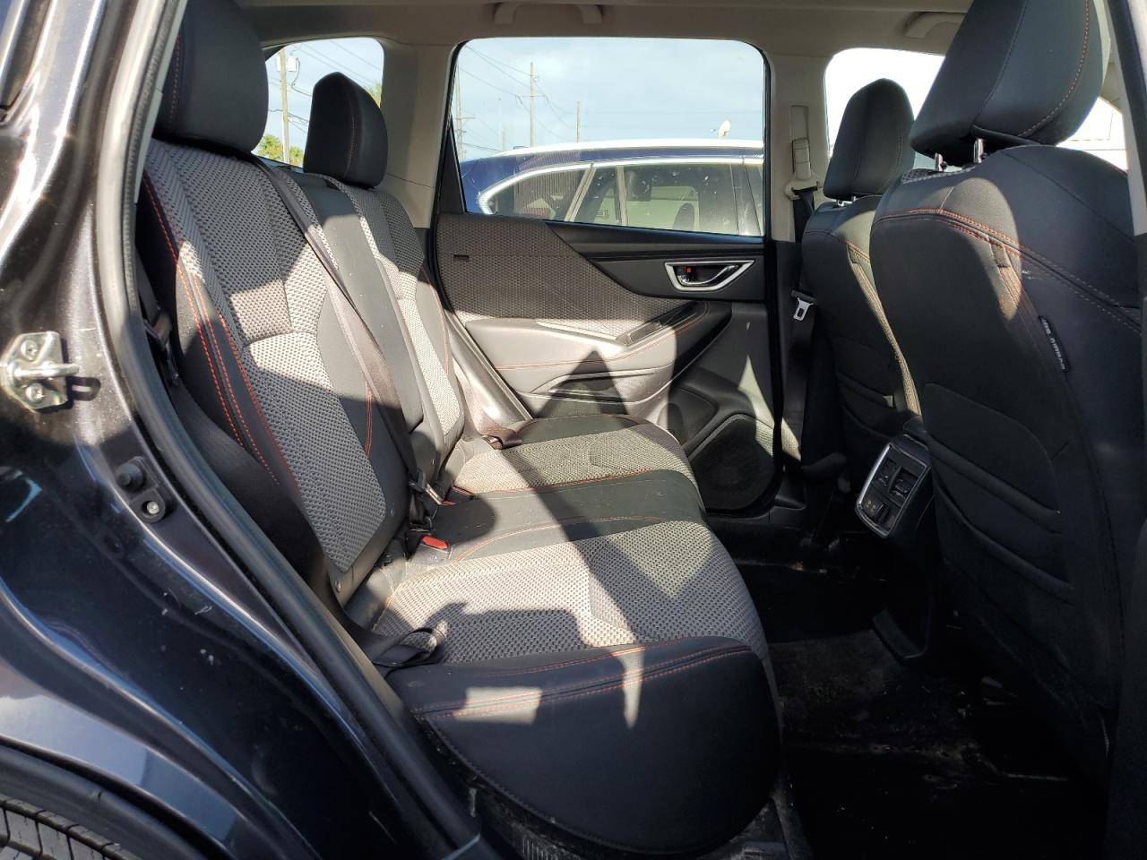 2019 Subaru Forester Sport VIN: JF2SKAPC1KH513921 Lot: 62765955