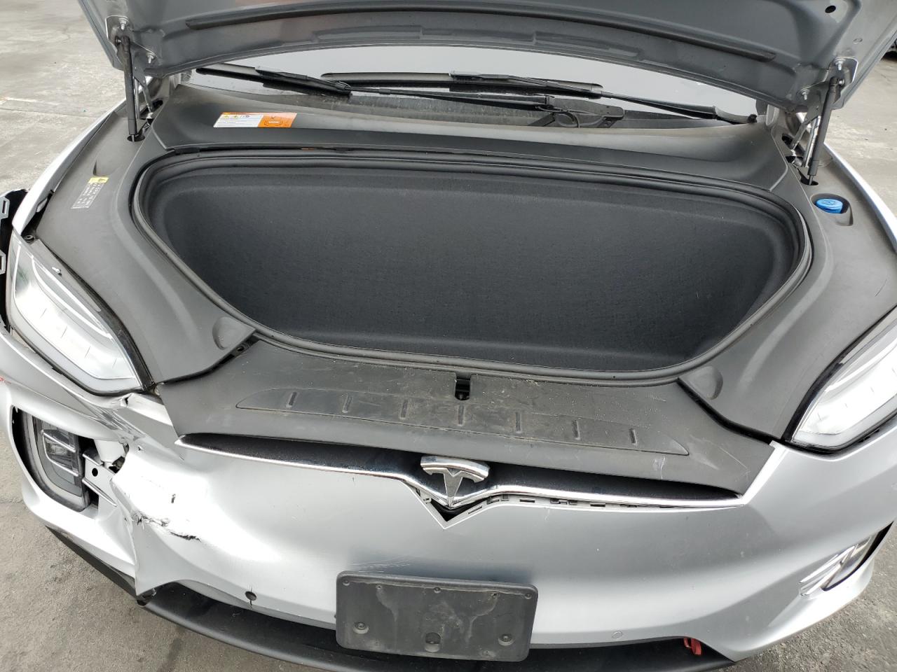 2017 Tesla Model X VIN: 5YJXCAE20HF061156 Lot: 64602955