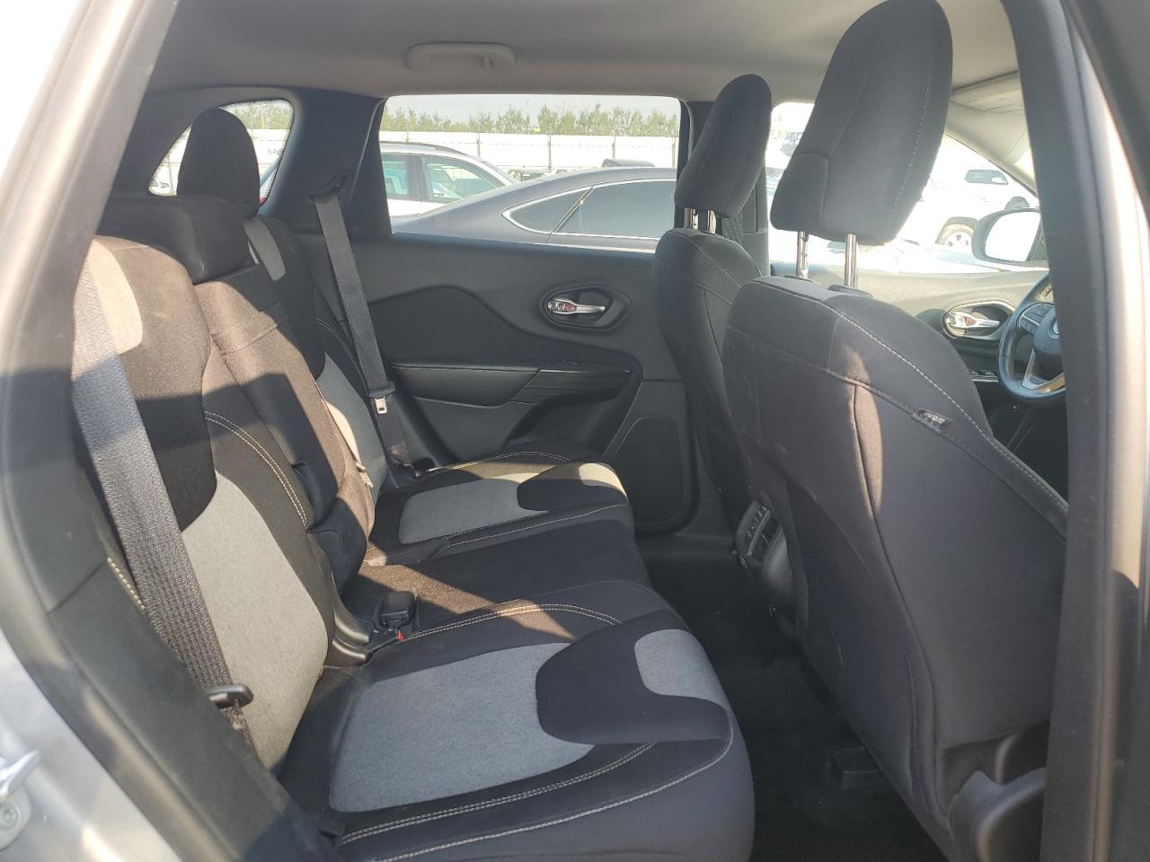 2014 Jeep Cherokee Latitude VIN: 1C4PJMCB3EW112182 Lot: 65352175