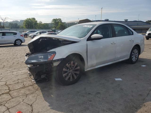  VOLKSWAGEN PASSAT 2012 White