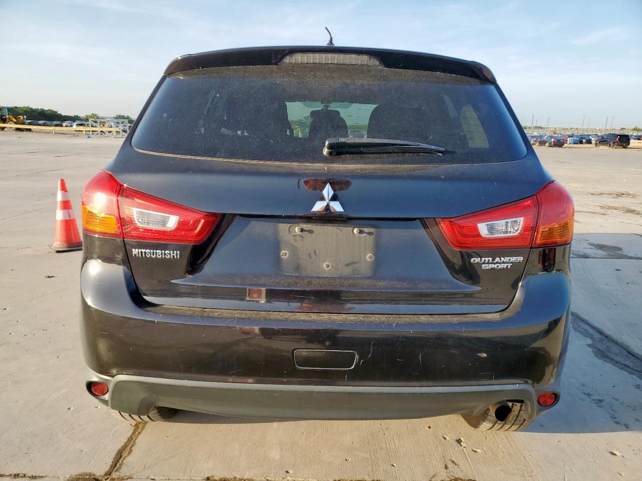 2014 Mitsubishi Outlander Sport Es VIN: 4A4AP3AU8EE015500 Lot: 65337605