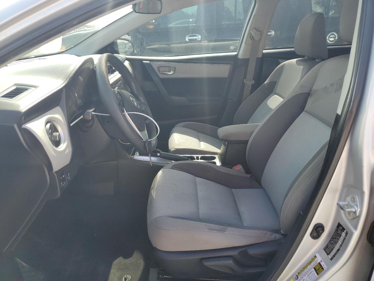 2017 Toyota Corolla L VIN: 5YFBURHE8HP729205 Lot: 65197405