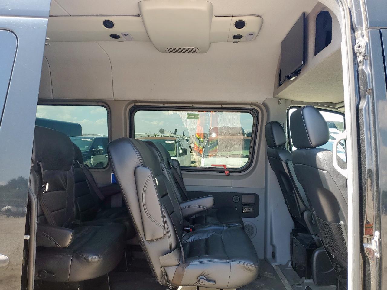 2018 Mercedes-Benz Sprinter 2500 VIN: WDZPE8CD8JP612808 Lot: 63680075
