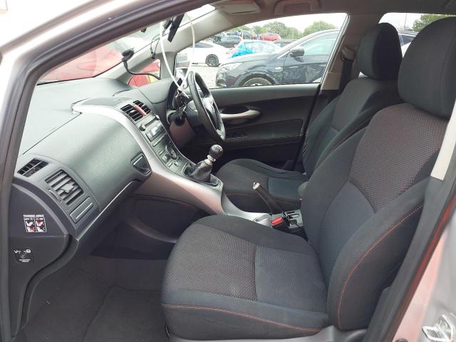 2010 TOYOTA AURIS SR VALVEMATIC 