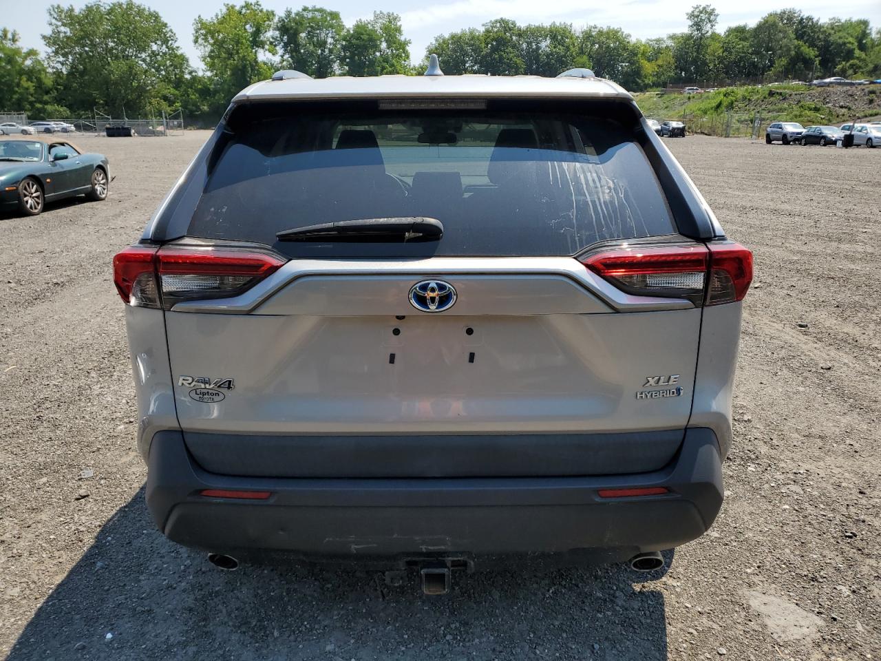 2T3RWRFV4LW096535 2020 Toyota Rav4 Xle