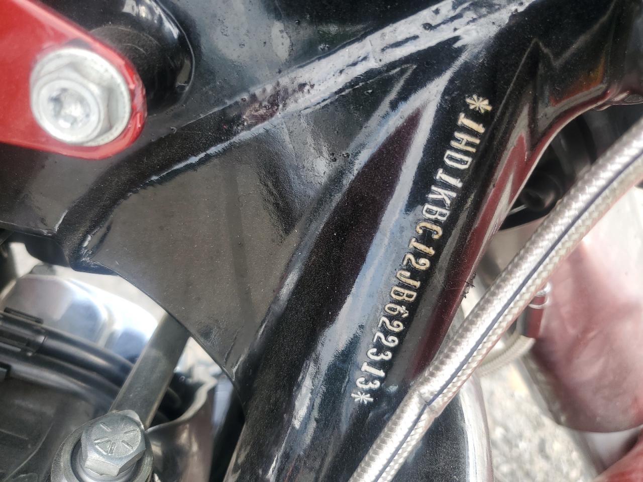 2018 Harley-Davidson Flhx Street Glide VIN: 1HD1KBC12JB622313 Lot: 65599045