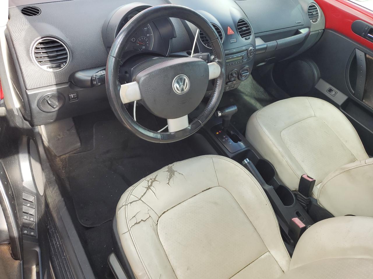 2010 Volkswagen New Beetle VIN: 3VWRW3AL6AM008857 Lot: 64312235