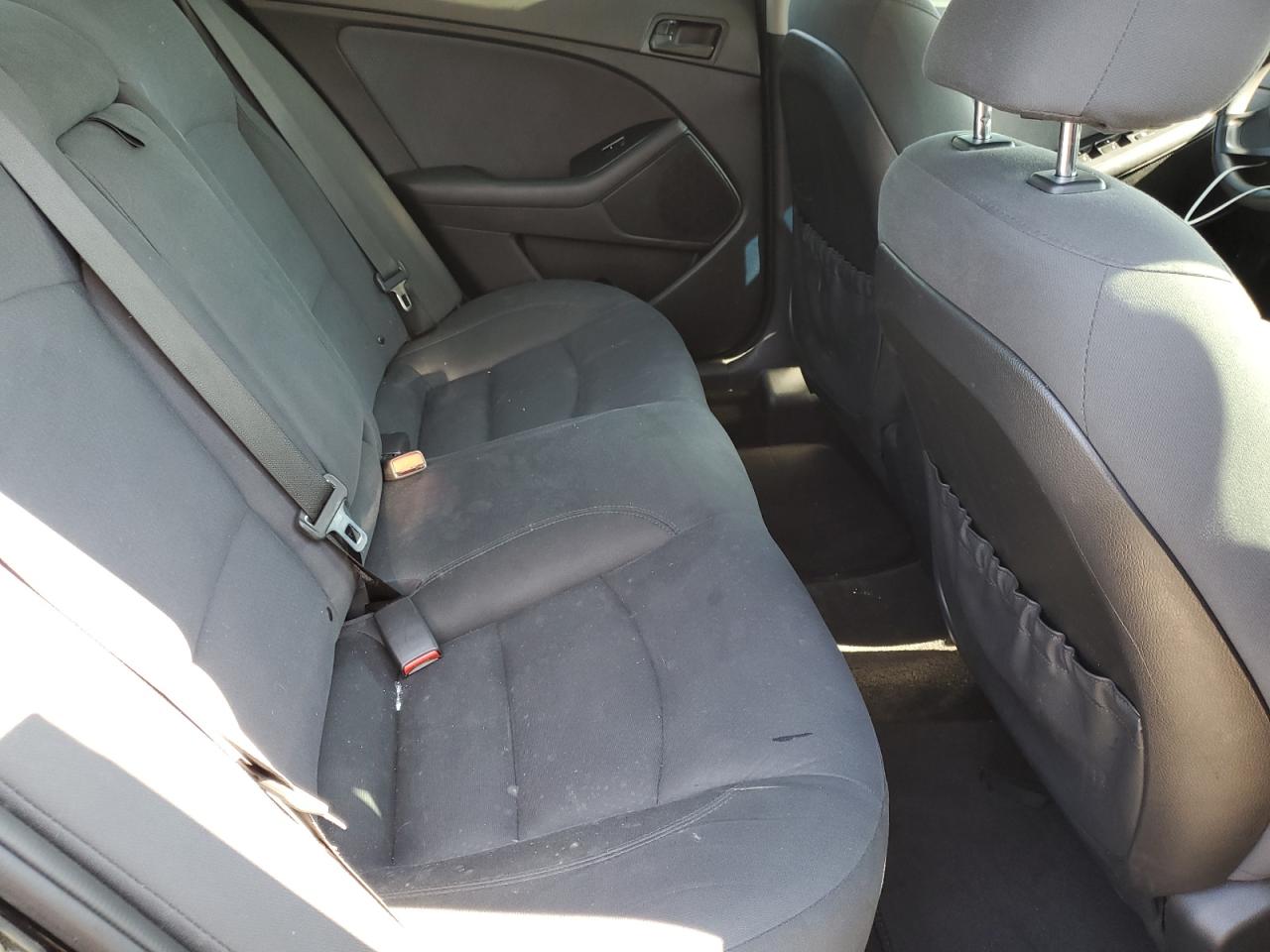 5xxgm4a79fg383501 5XXGM4A79FG383501 2015 Kia Optima Lx