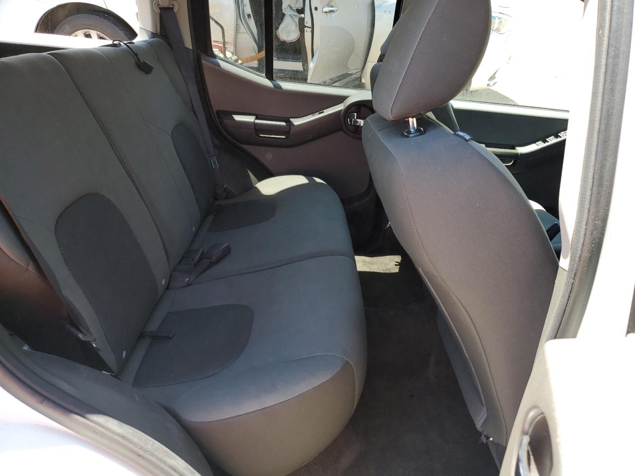 2013 Nissan Xterra X VIN: 5N1AN0NW2DN810995 Lot: 63553215