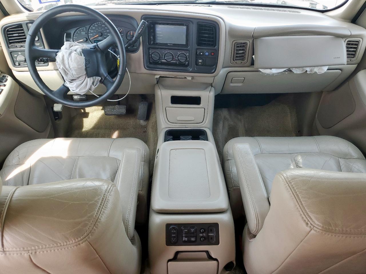 2002 Chevrolet Suburban C1500 VIN: 3GNEC16Z52G273739 Lot: 64416075