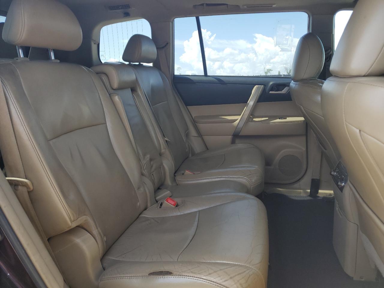 2012 Toyota Highlander Base VIN: 5TDBK3EH5CS131008 Lot: 65563915