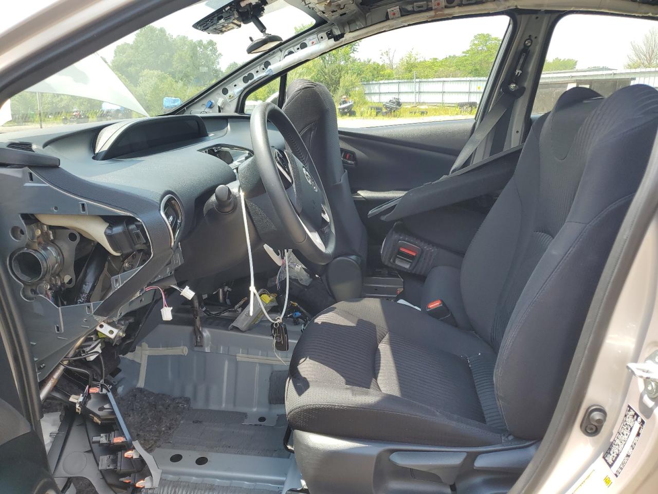 2018 Toyota Prius Prime VIN: JTDKARFP9J3099951 Lot: 64388375